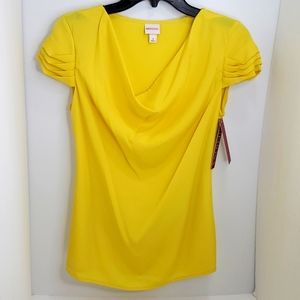 Merona Women short sleeve top, Size Small, Yellow